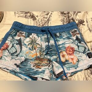 Women’s Salt Life board shorts